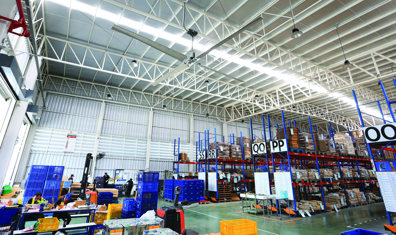 Cooling down warehouses and logistics centers